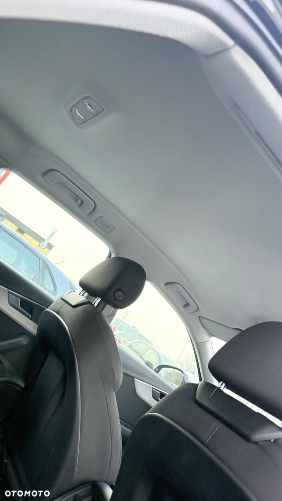 Audi A4 Avant 40 TFSI S tronic - 16