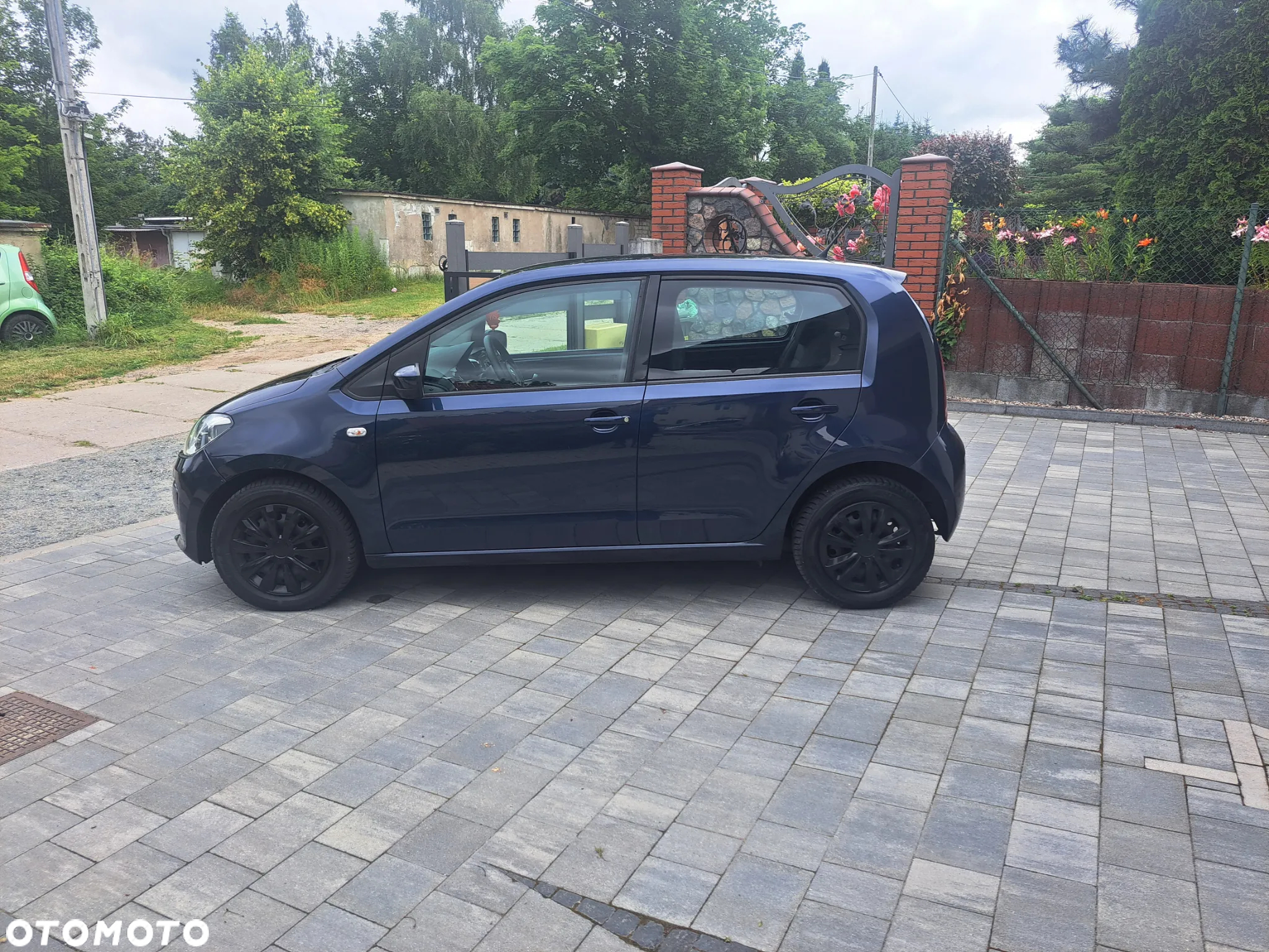 Volkswagen up! (BlueMotion Technology) ASG move - 5