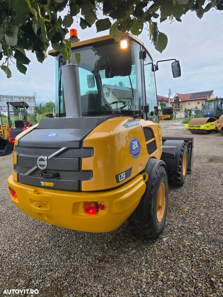Volvo L25F miniincarcator incarcator frontal compact vola minivola - 11