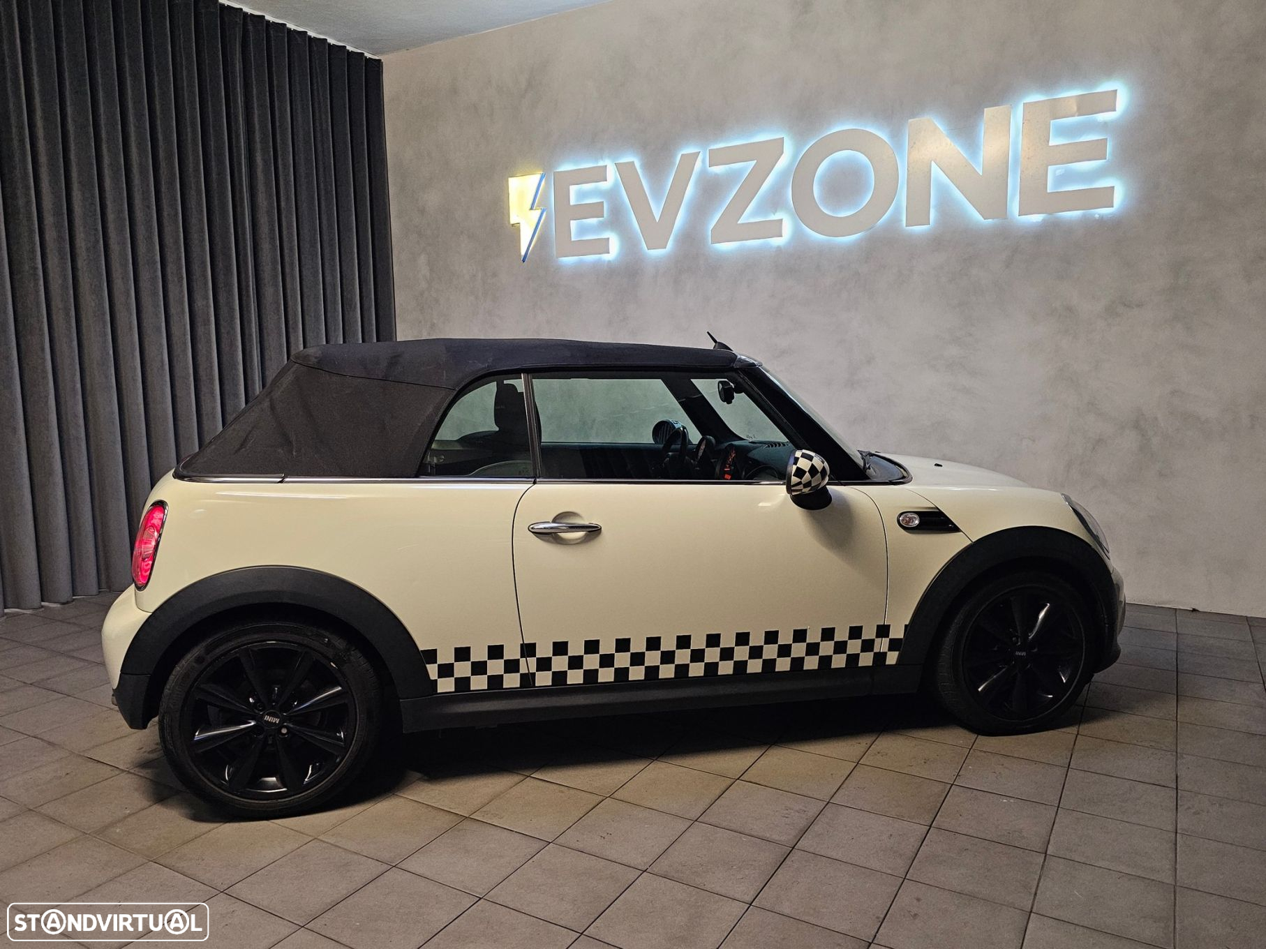 MINI Cabrio Cooper D - 9