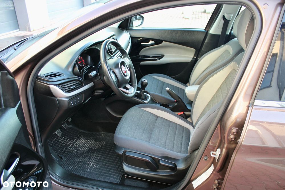 Fiat Tipo 1.3 MultiJet 16v Lounge - 5