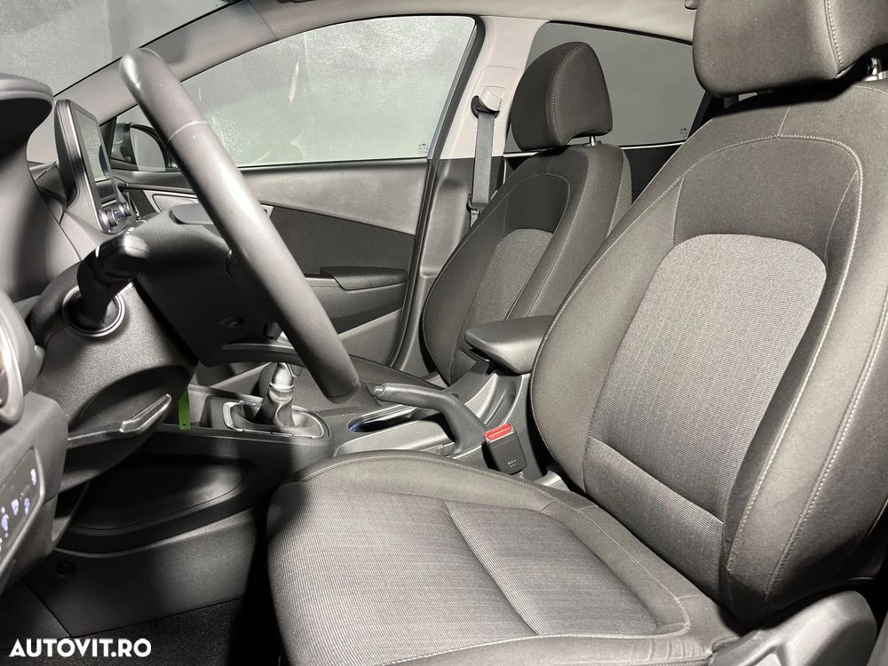 Hyundai KONA 1.0 T-GDI 120 CP 6MT 2WD Comfort - 11
