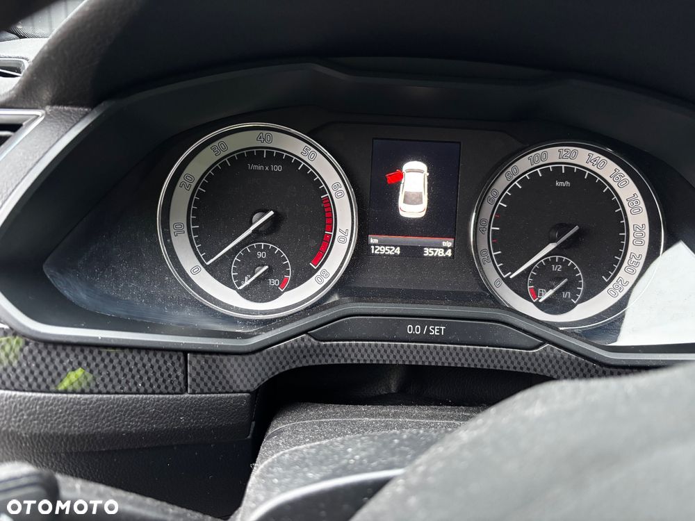 Skoda Superb 2.0 TSI 4x4 Sportline DSG - 6