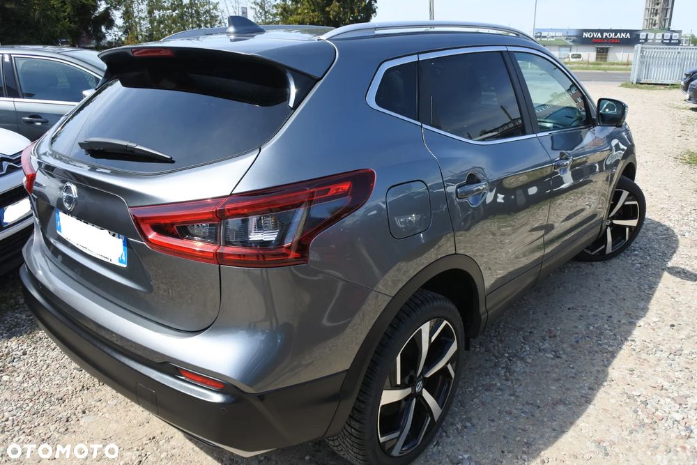 Nissan Qashqai 1.2 DIG-T Xtronic TEKNA+ - 3