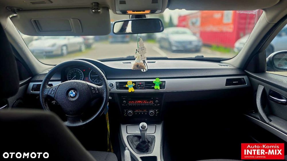 BMW Seria 3 - 32