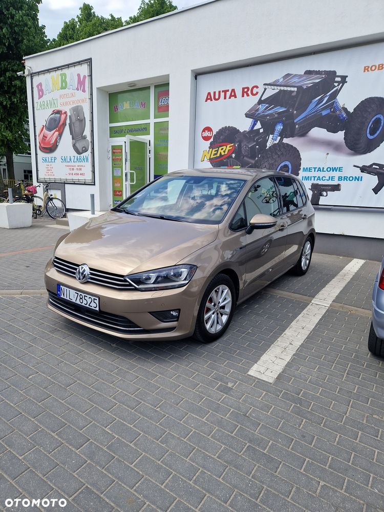 Volkswagen Golf - 1