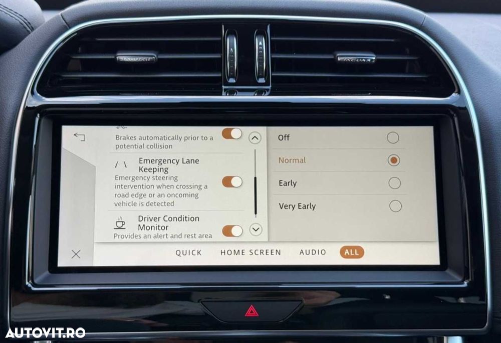 Jaguar XE D200 RWD MHEV R-Dynamic S - 31