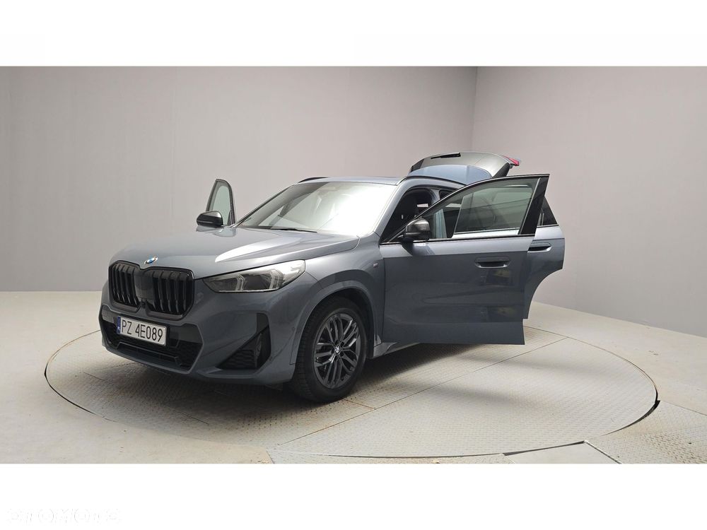 BMW X1 - 15