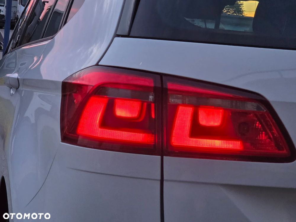 Volkswagen Golf Sportsvan 1.4 TSI (BlueMotion Technology) DSG Sound - 38