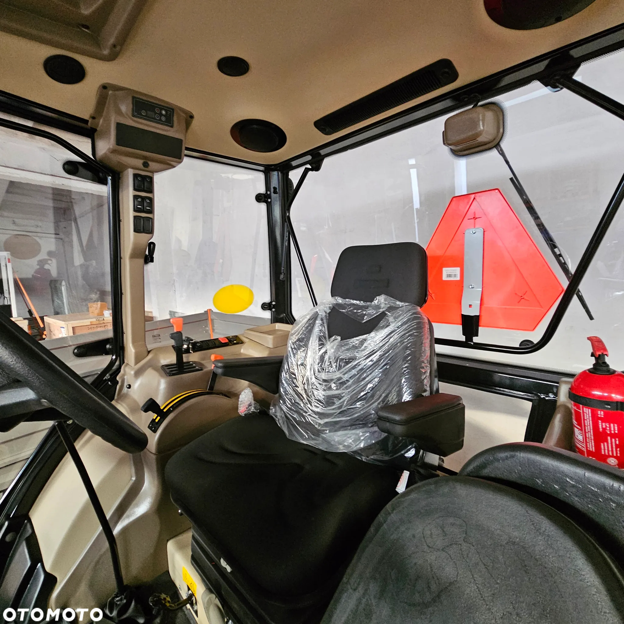 Farmtrac 555 DTcV - 25