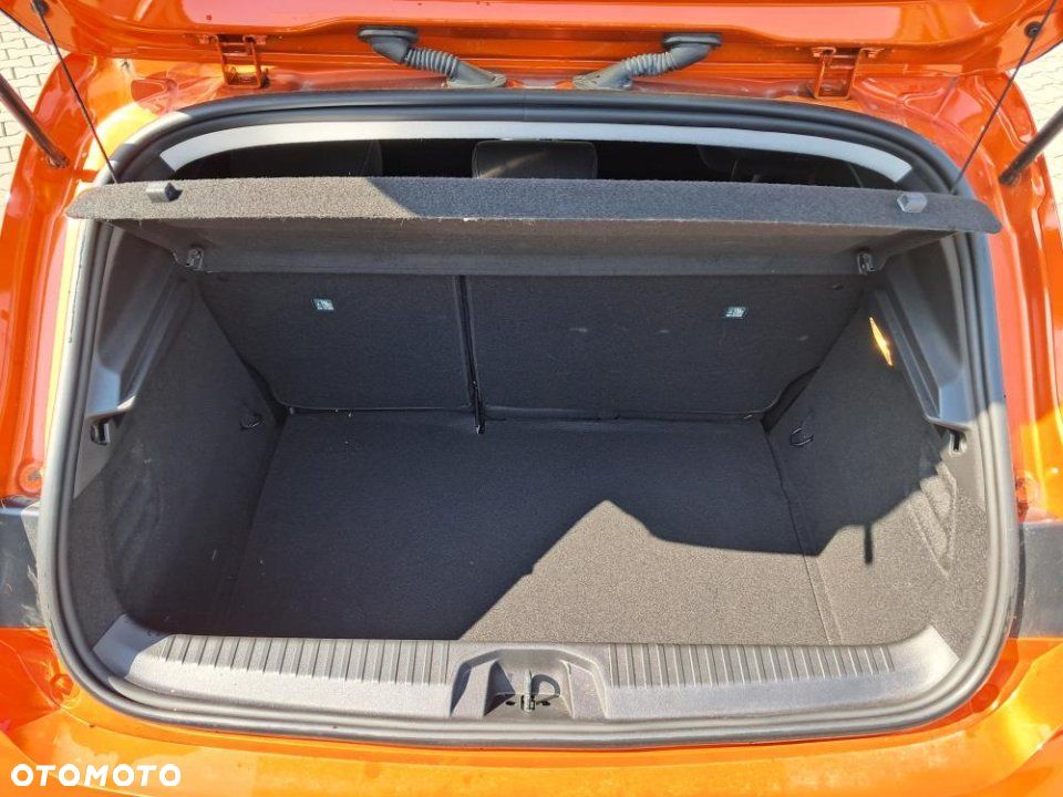 Renault Clio - 10