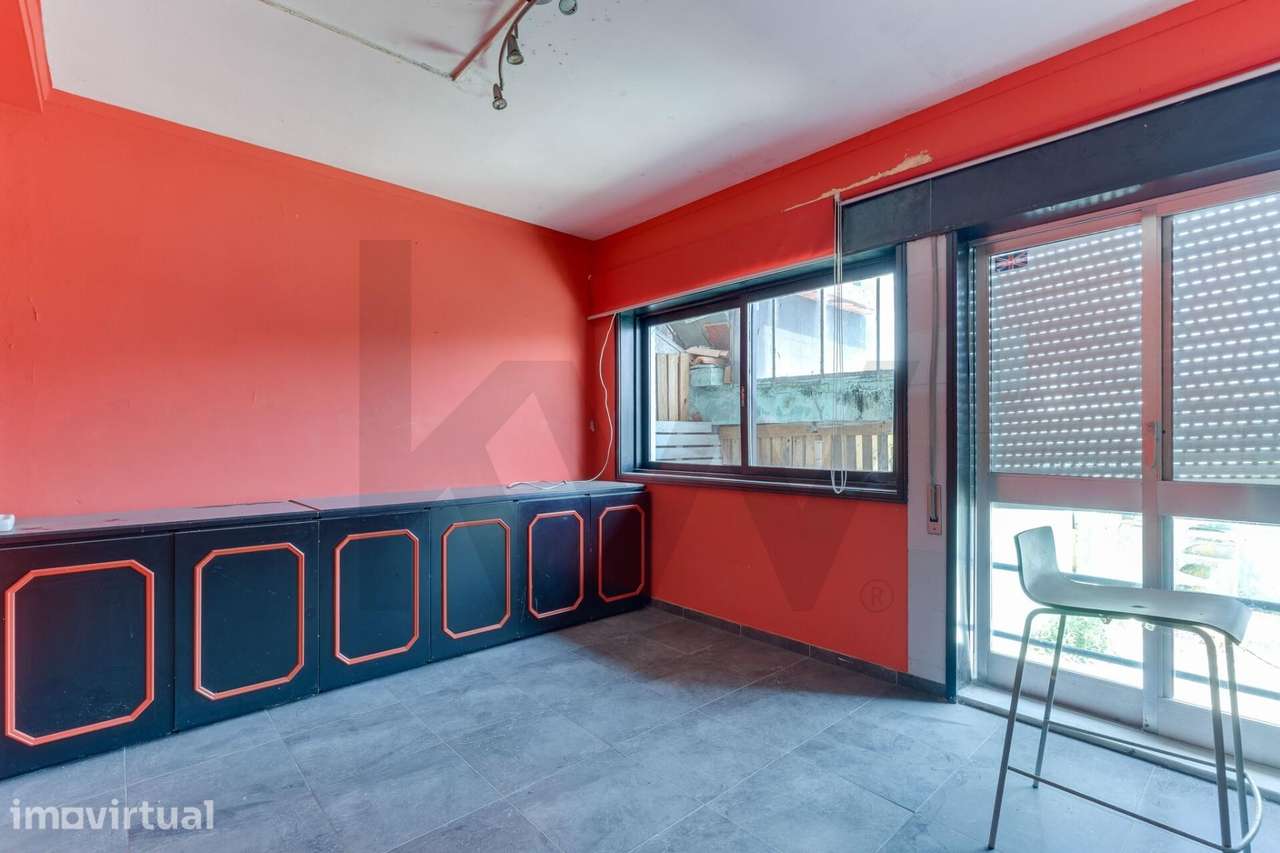 Moradia T4 para Restauro Total | Rio Tinto - Grande imagem: 3/23