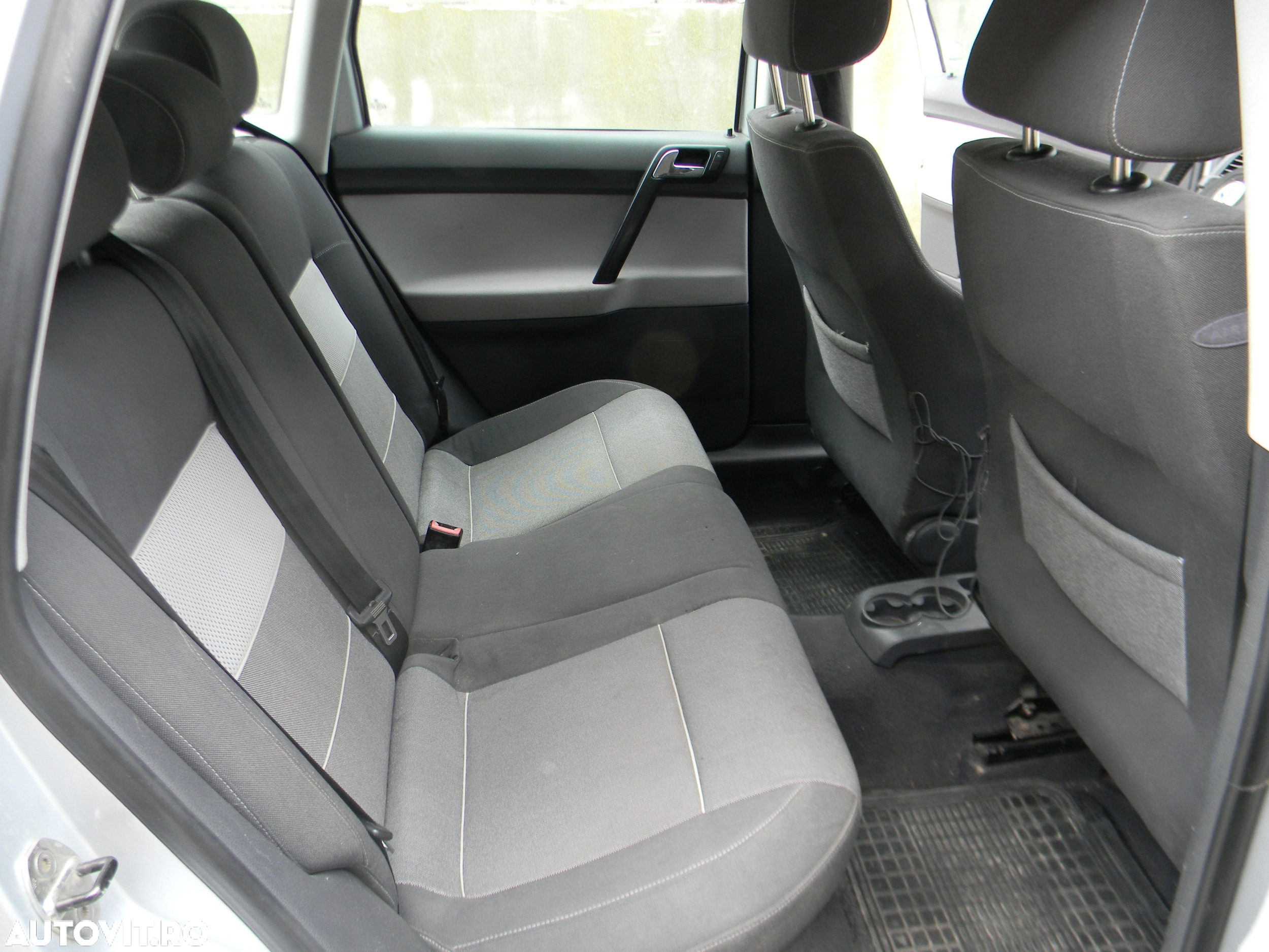 Dezmembrari  VW POLO (9N, 9N3)  2001  > 2012 1.4 16V Benzina - 15