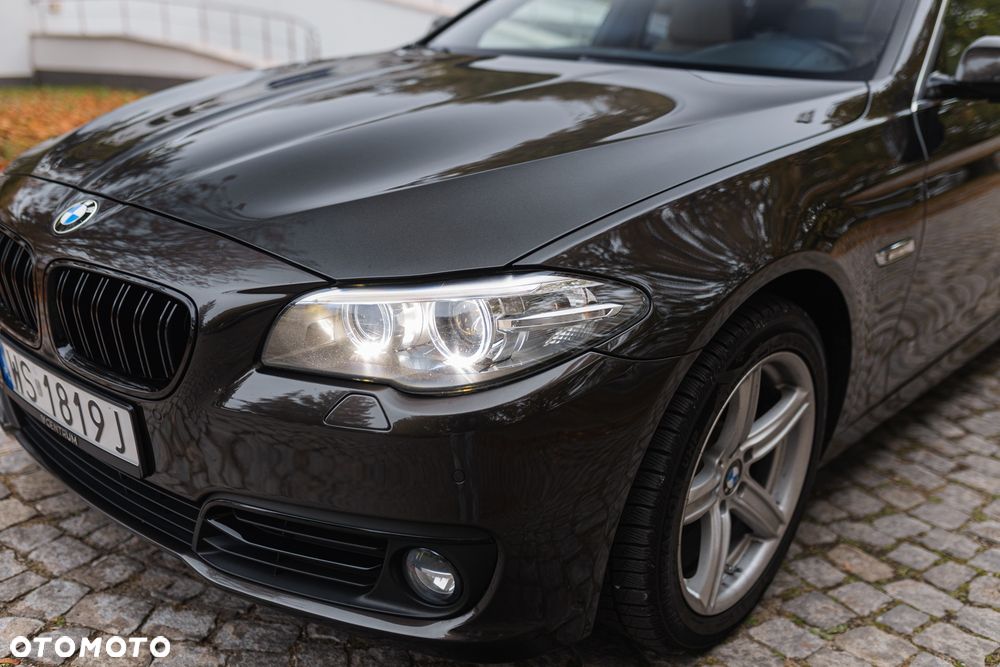 BMW Seria 5 520d xDrive Luxury Line - 4
