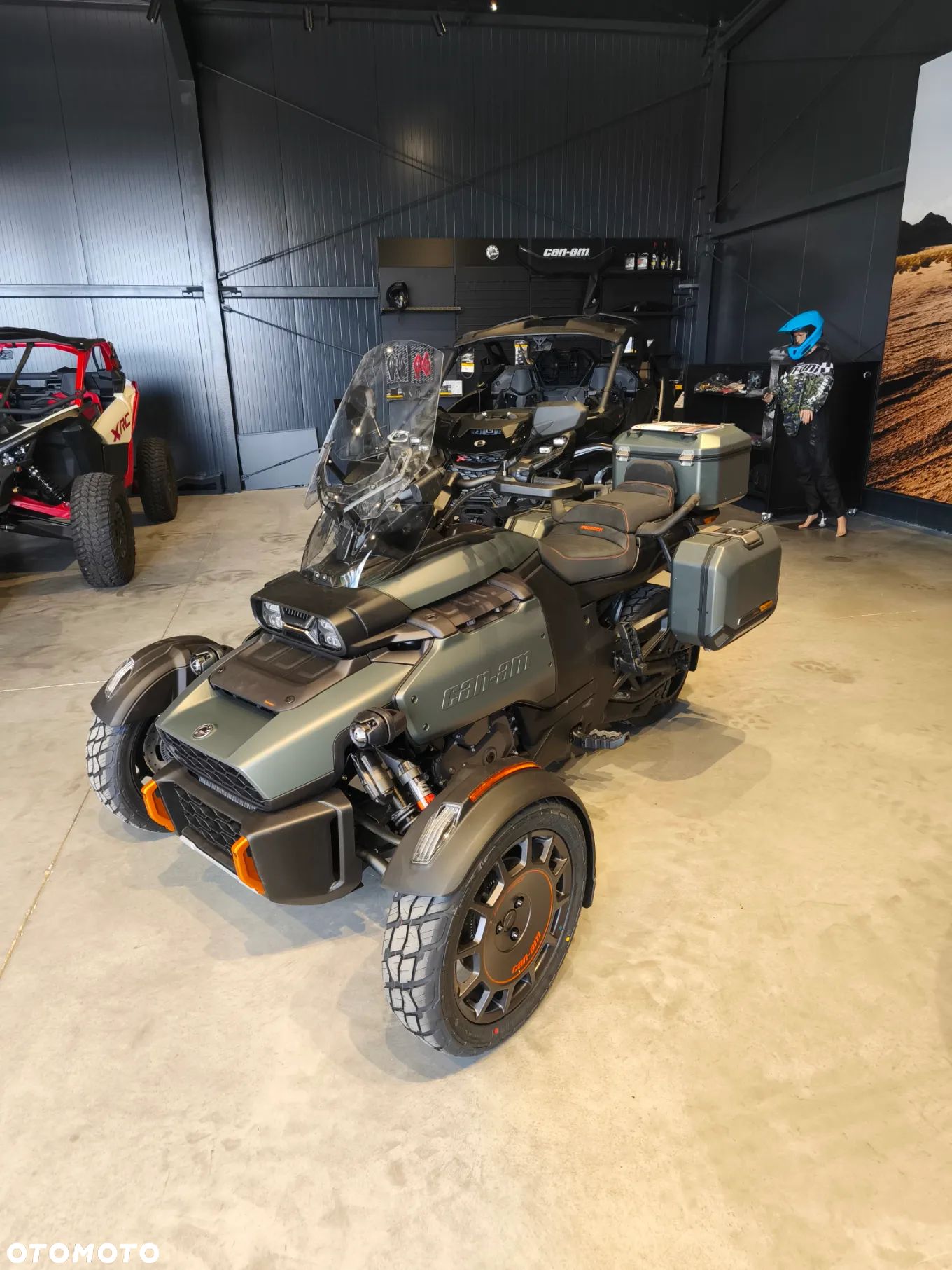 Can-Am Inny - 1