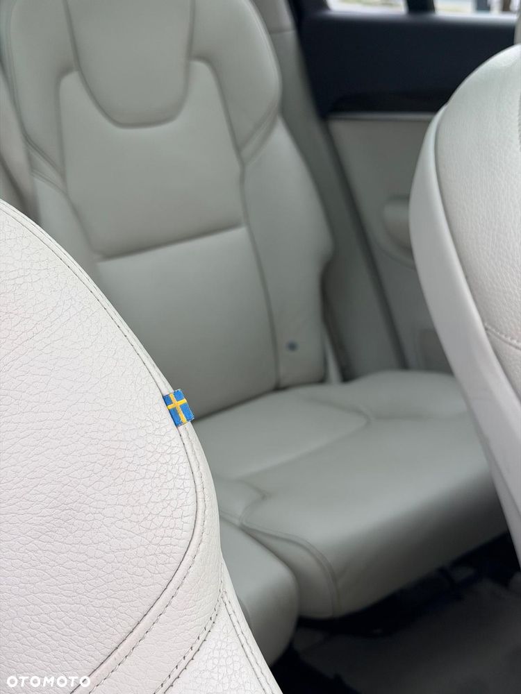 Volvo XC 90 - 17