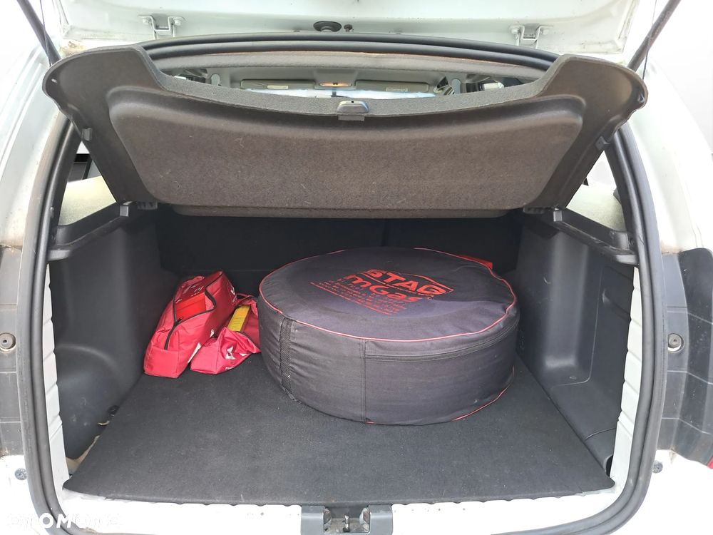 Dacia Duster 1.6 SCe Ambiance 4x4 S&S - 24