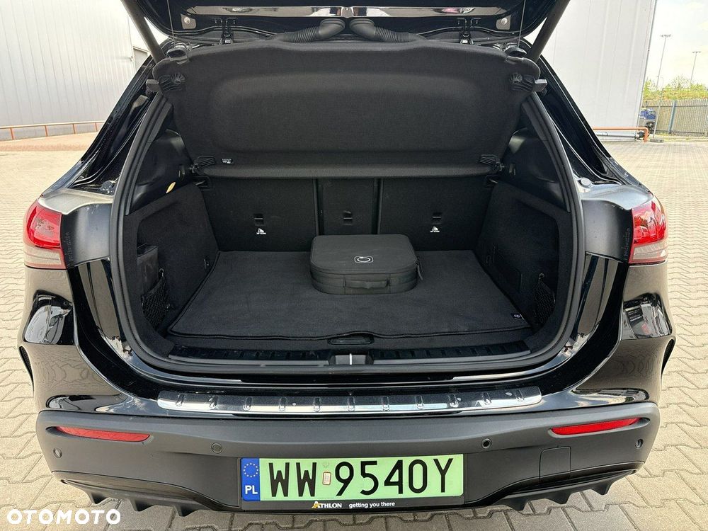 Mercedes-Benz EQA - 16