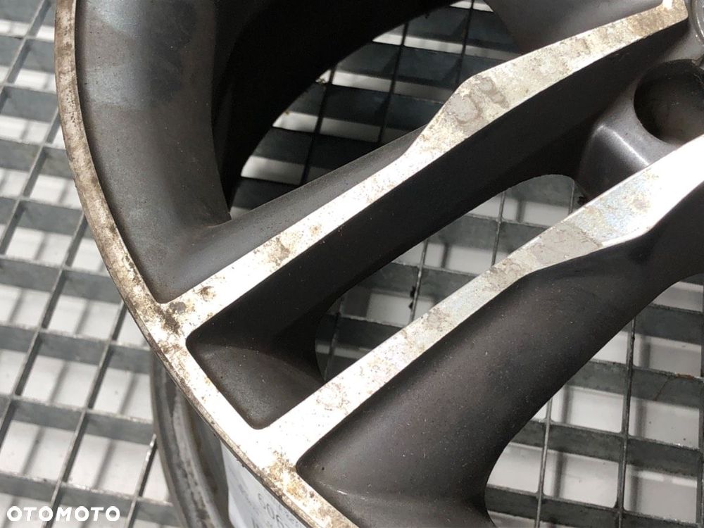 FELGA ALUMINIOWA 17 7.5J 5X112 ET35 ŚRODEK CENTR, 66.6 - 260.00 PLN - AUDI A4 B8 Avant (8K5) 2007 - - 2