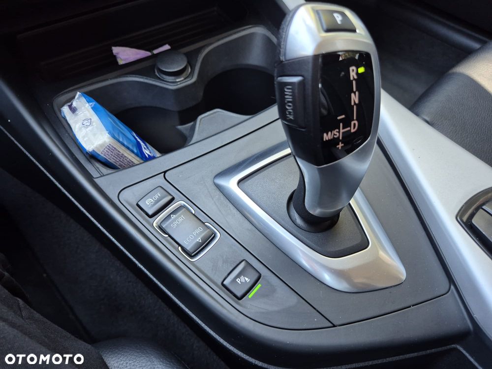 BMW Seria 1 - 24