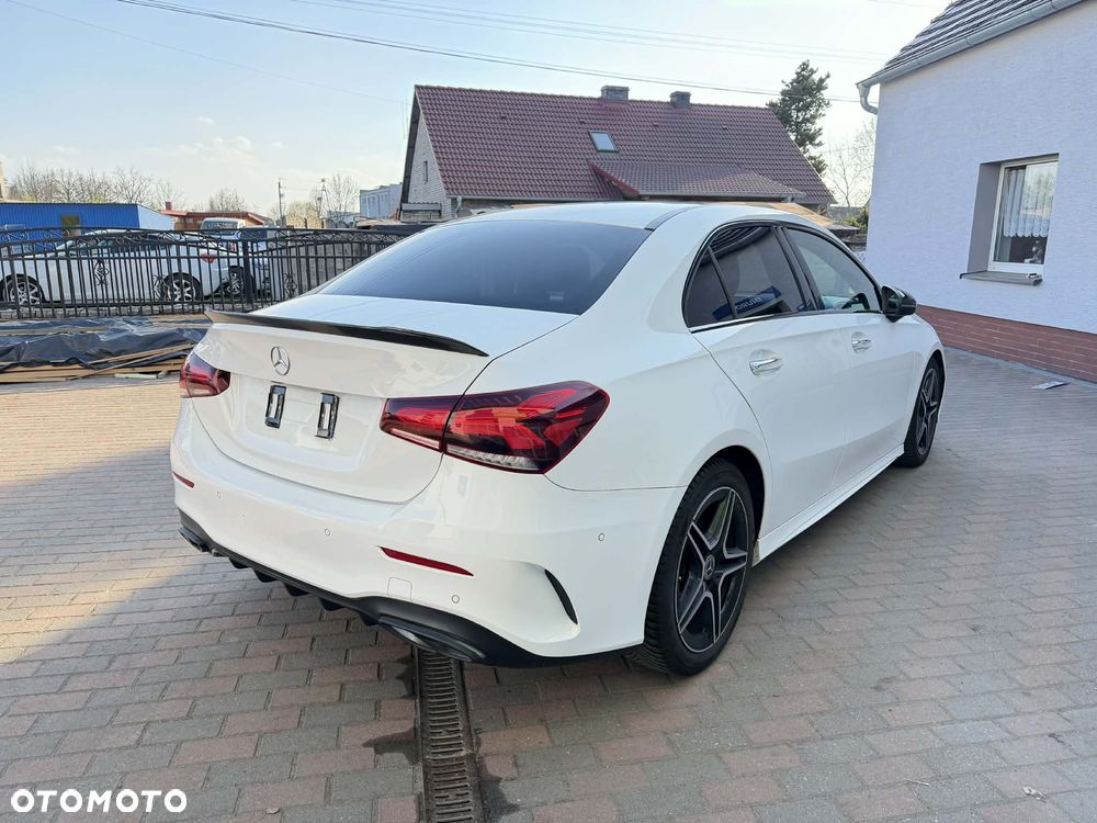 Mercedes-Benz Klasa A 180 d 7G-DCT AMG Line - 3