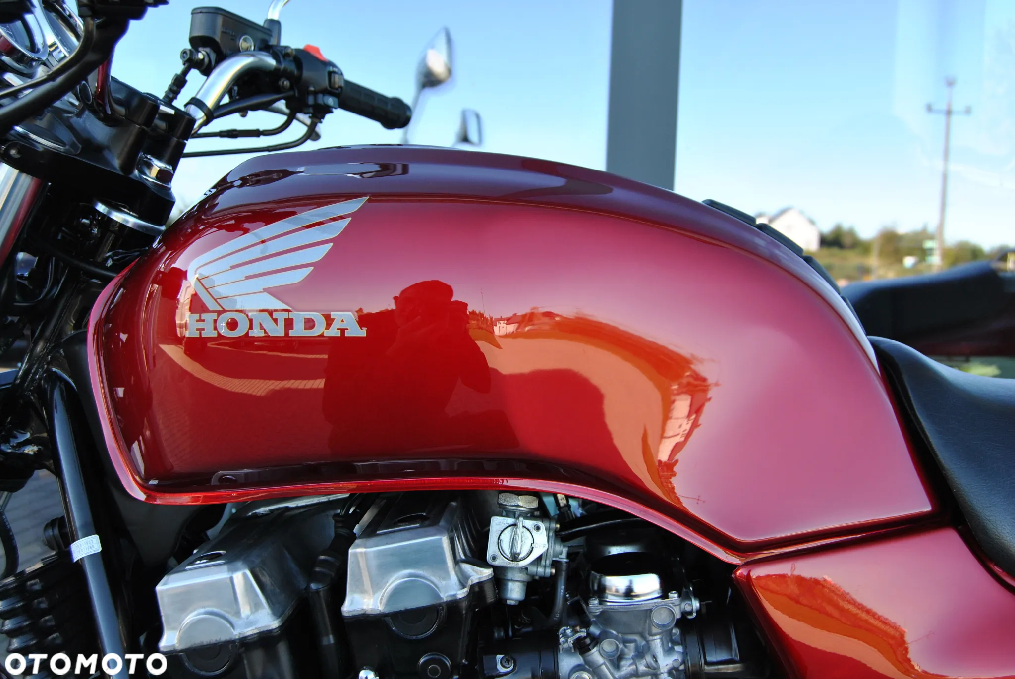 Honda CB - 12