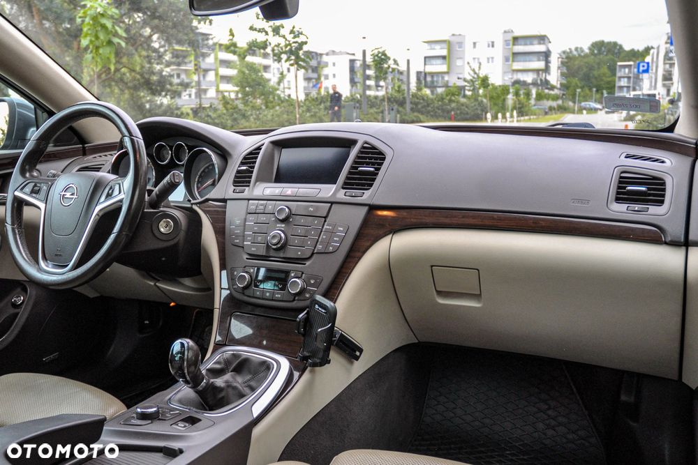Opel Insignia - 10