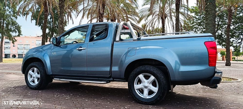 Isuzu D-Max - 10
