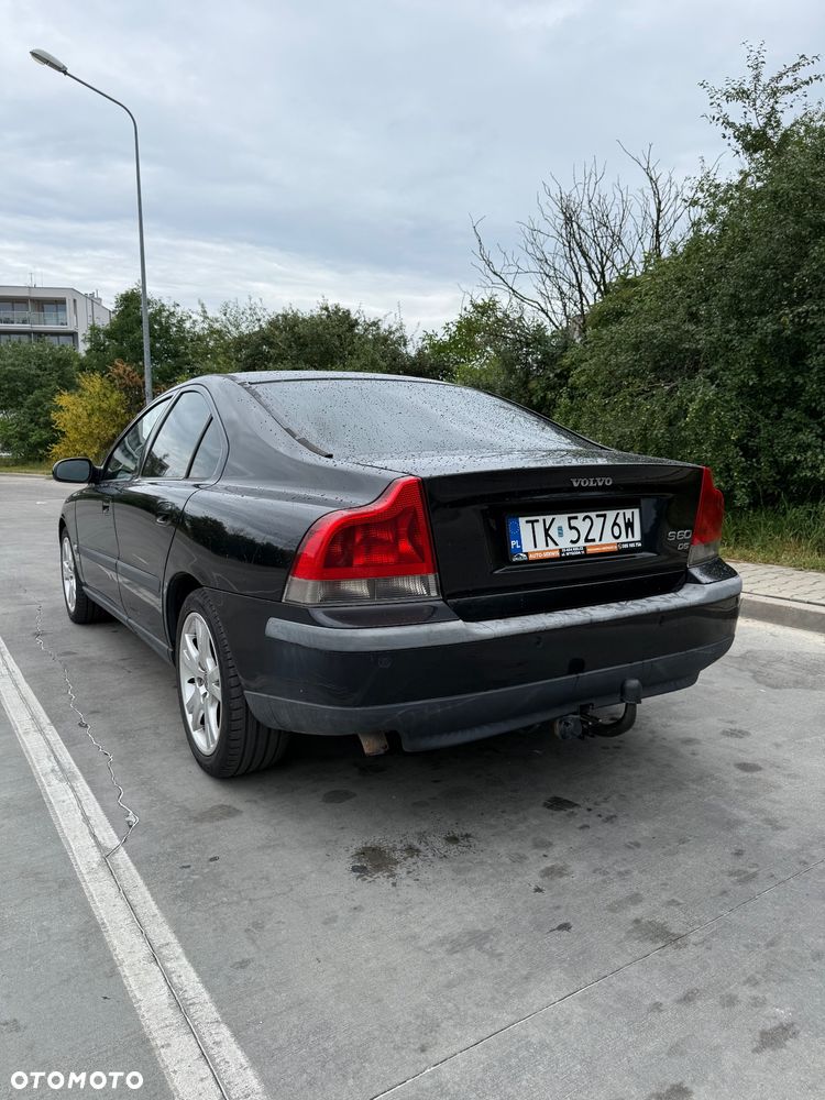 Volvo S60 ver-2-4d5-rubin - 7