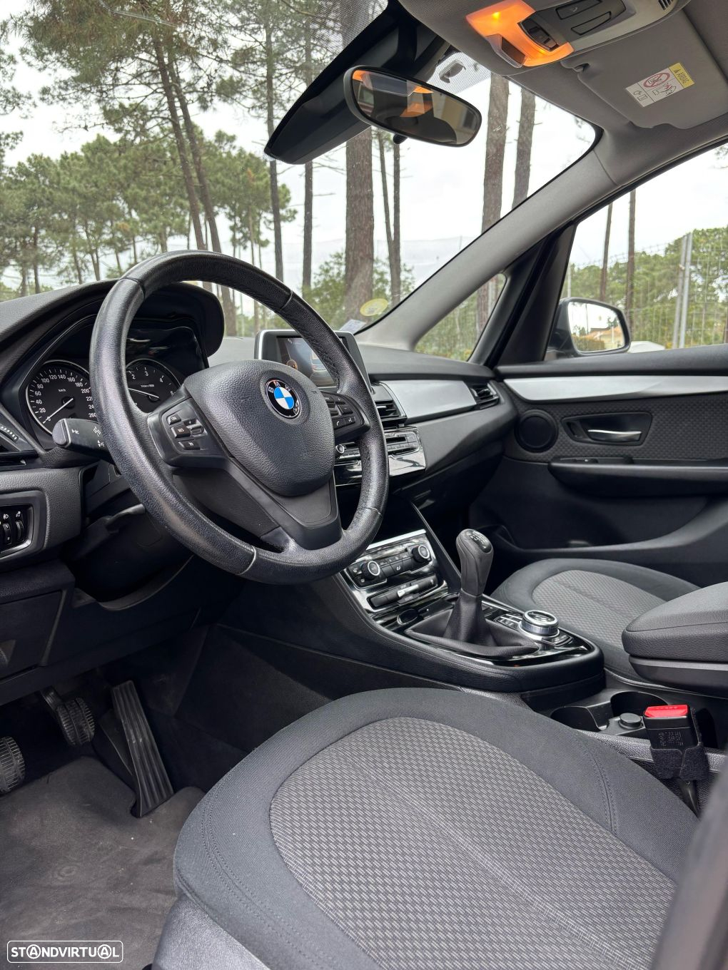 BMW 216 Gran Tourer d - 18