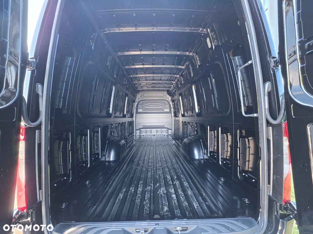 Mercedes-Benz Sprinter 319 CDI Furgon Ekstra Długi 4325+mm - 12