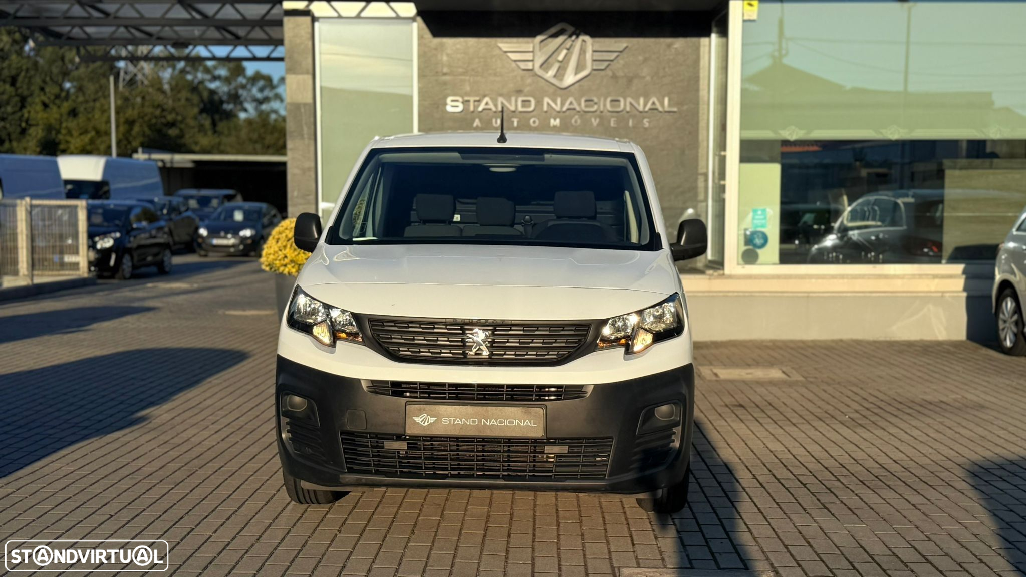 Peugeot Partner 1.5 BlueHDi Pro Standard - 2