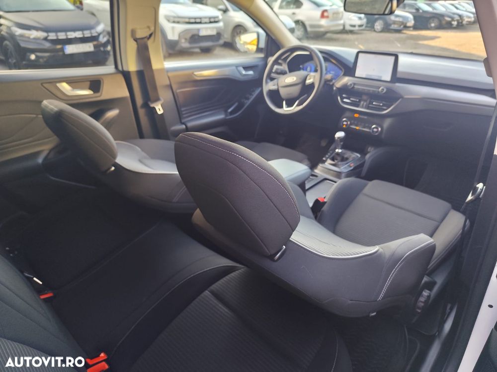 Ford Focus 1.0 EcoBoost Hybrid TITANIUM - 19