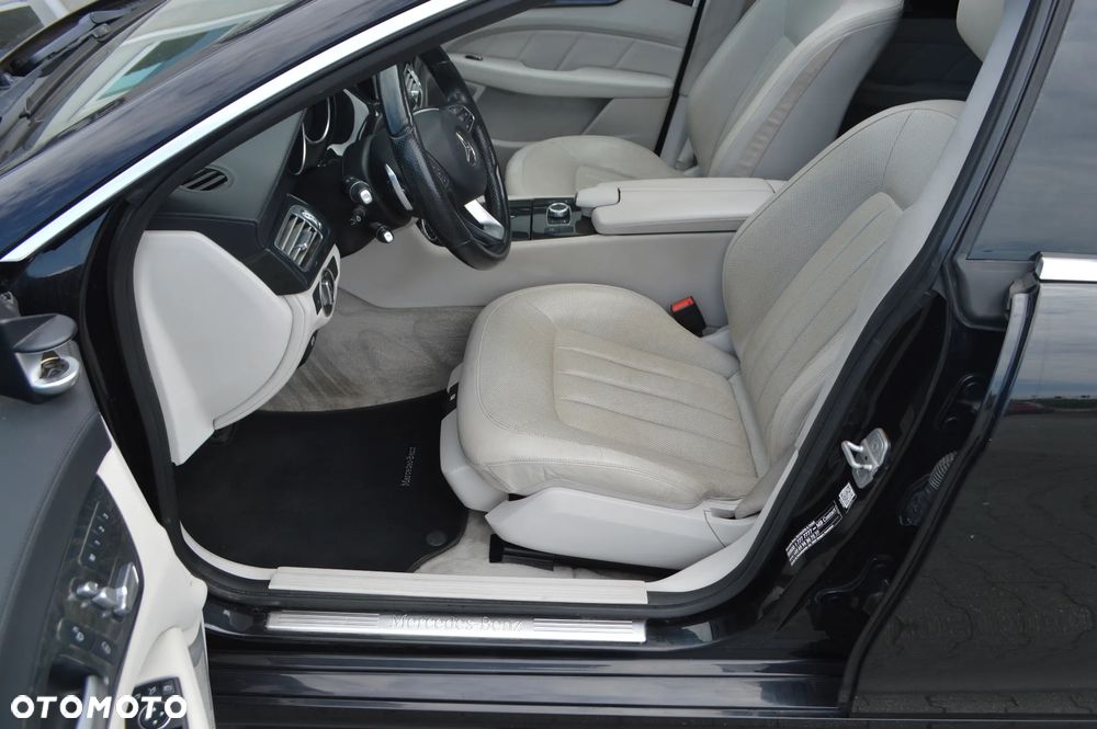 Mercedes-Benz CLS 350 d 4-Matic - 11