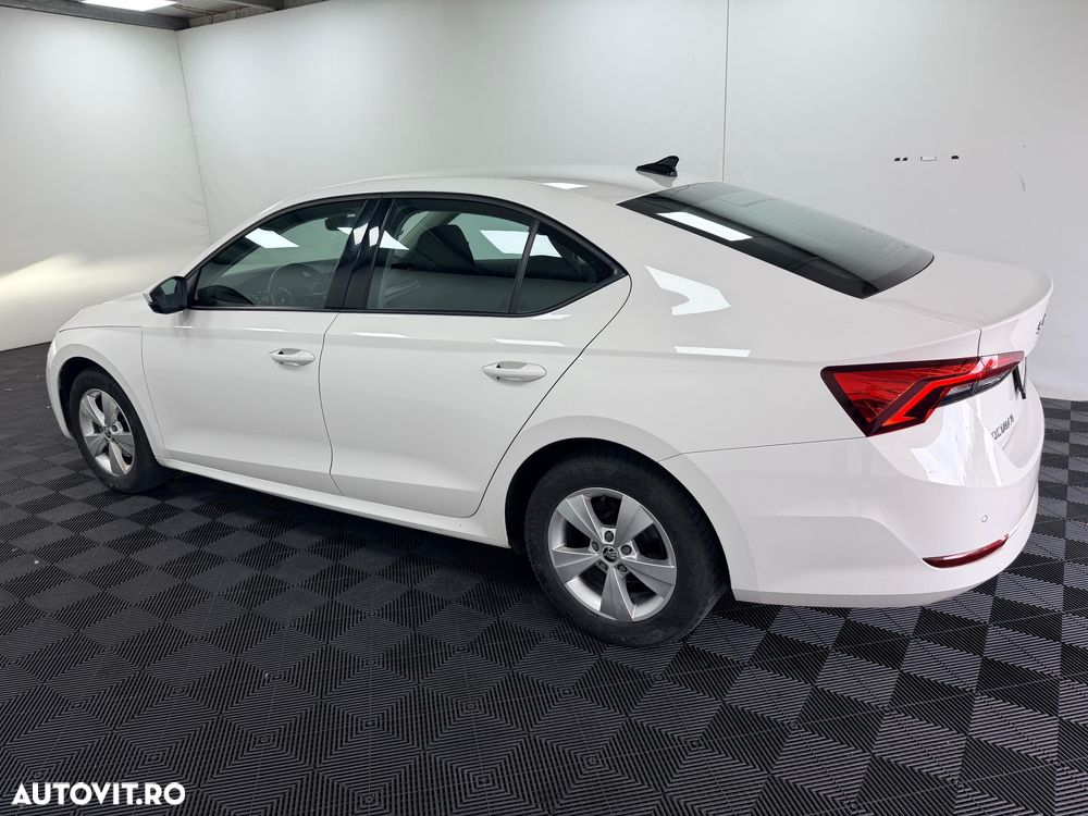 Skoda Octavia 2.0 TDI Ambition - 9