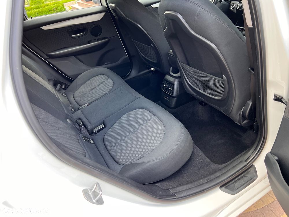 BMW Seria 2 218d Advantage - 8