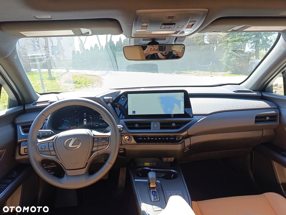 Lexus UX 300h Executive Line - 8