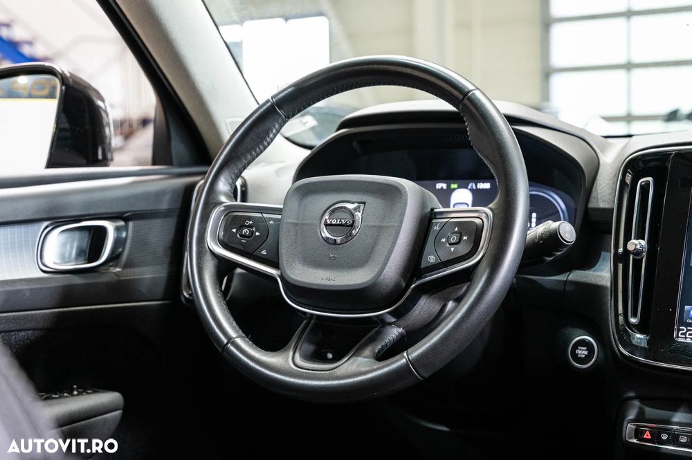 Volvo XC 40 T5 Twin Engine DKG Momentum Pro - 14