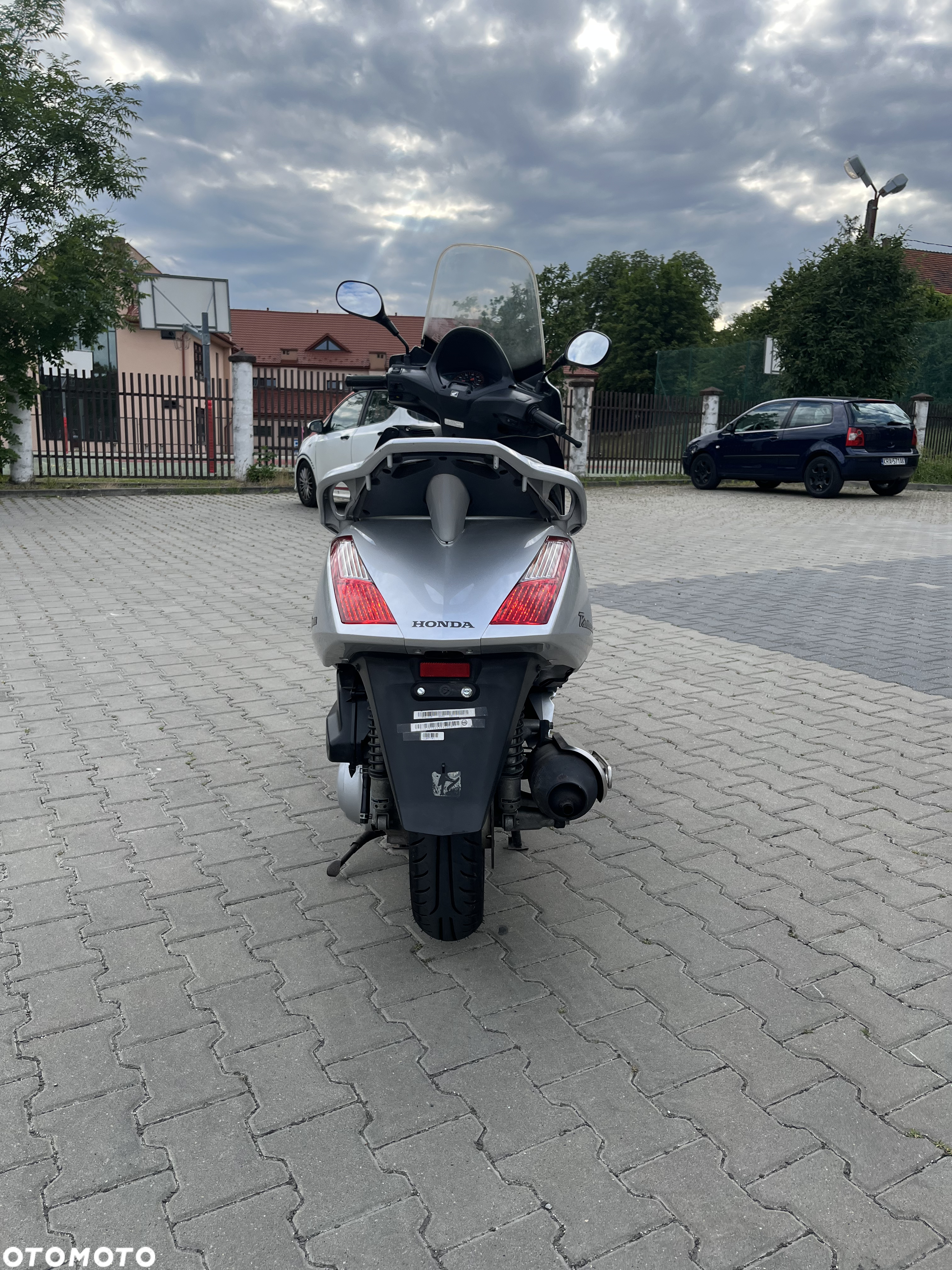 Honda Pantheon - 2