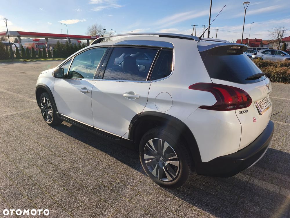 Peugeot 2008 PureTech 130 GPF Stop&Start Allure - 14