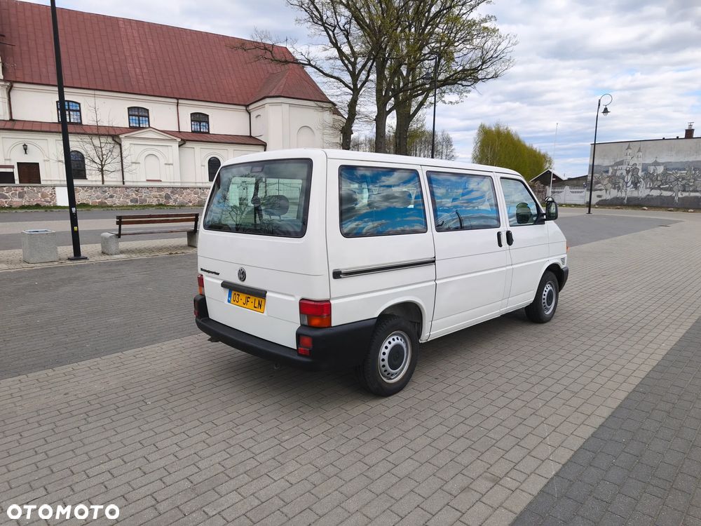Volkswagen Transporter - 3