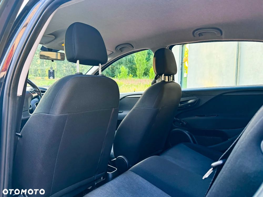 Fiat Punto 1.4 Easy S&S - 11