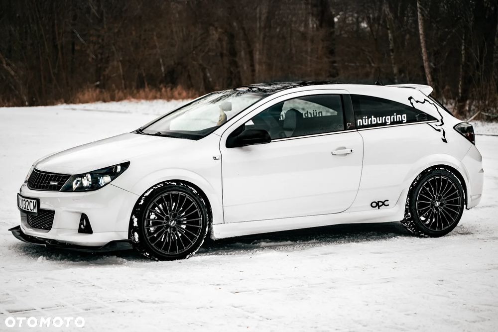 Opel Astra 2.0 T OPC - 9