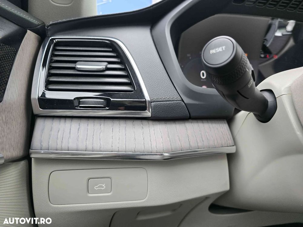Volvo XC 90 - 10