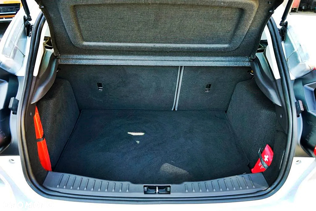 Ford Focus - 28