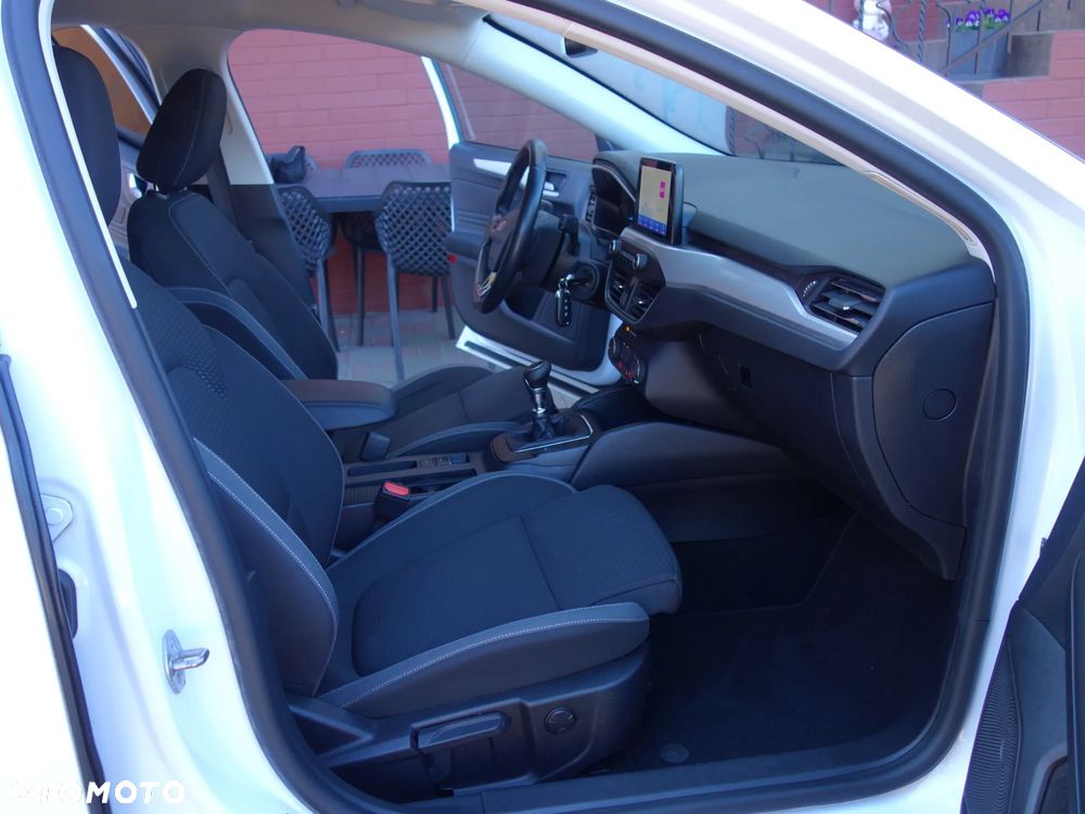 Ford Focus 1.5 EcoBlue STart-Stopp-System TITANIUM - 15