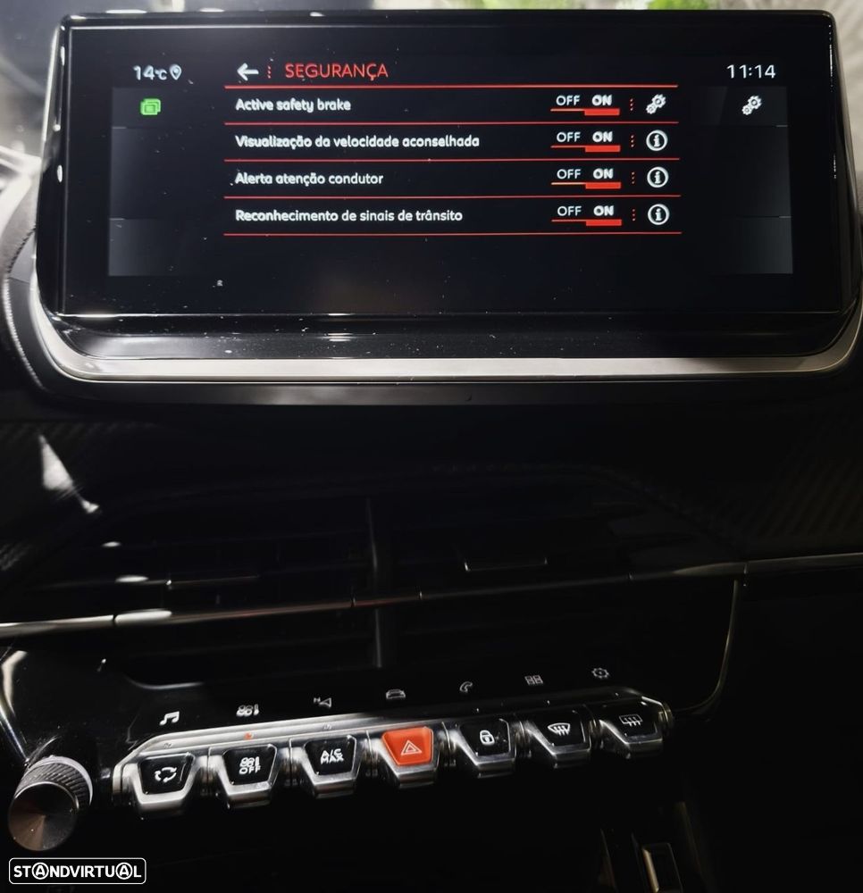 Peugeot 2008 1.2 PureTech Allure Pack - 23