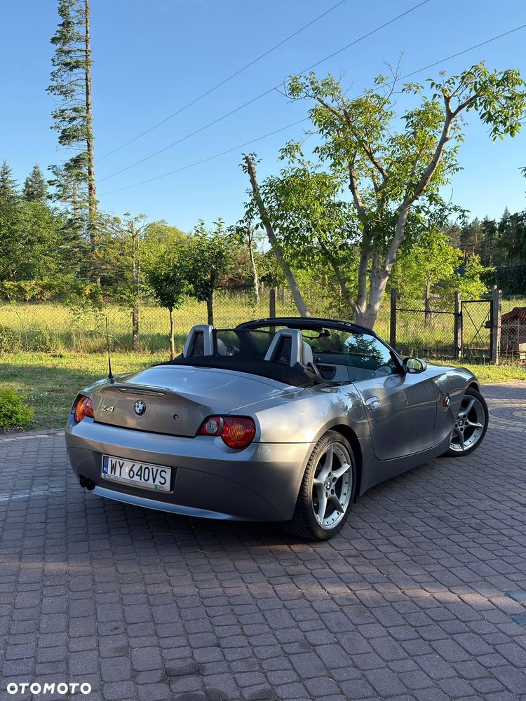 BMW Z4 2.5i - 9