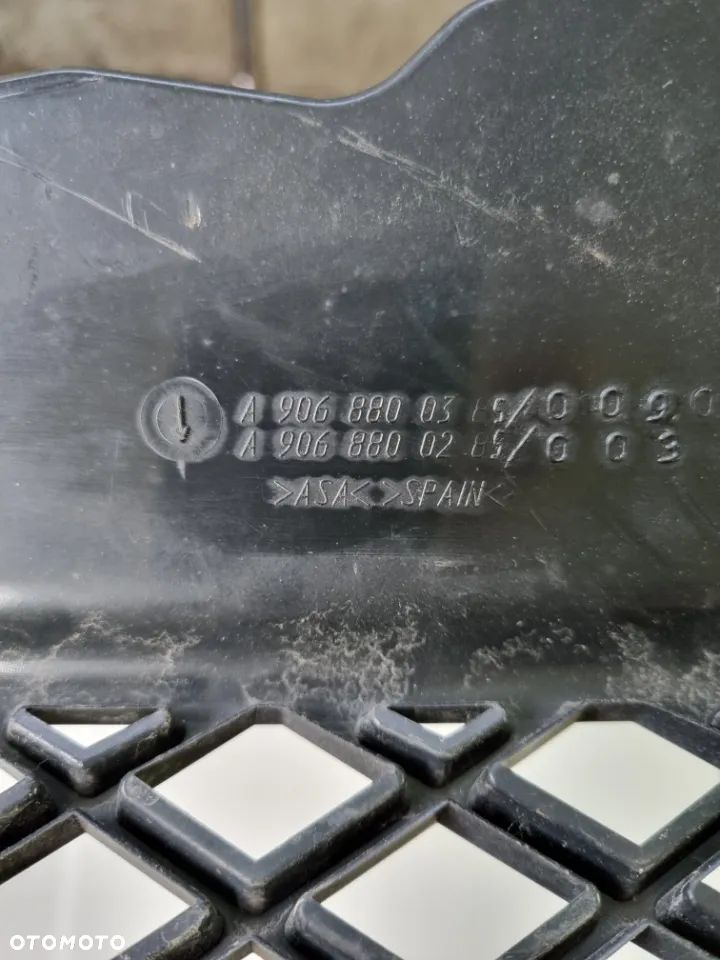 ATRAPA GRILL SPRINTER 906 06-14r. - 5