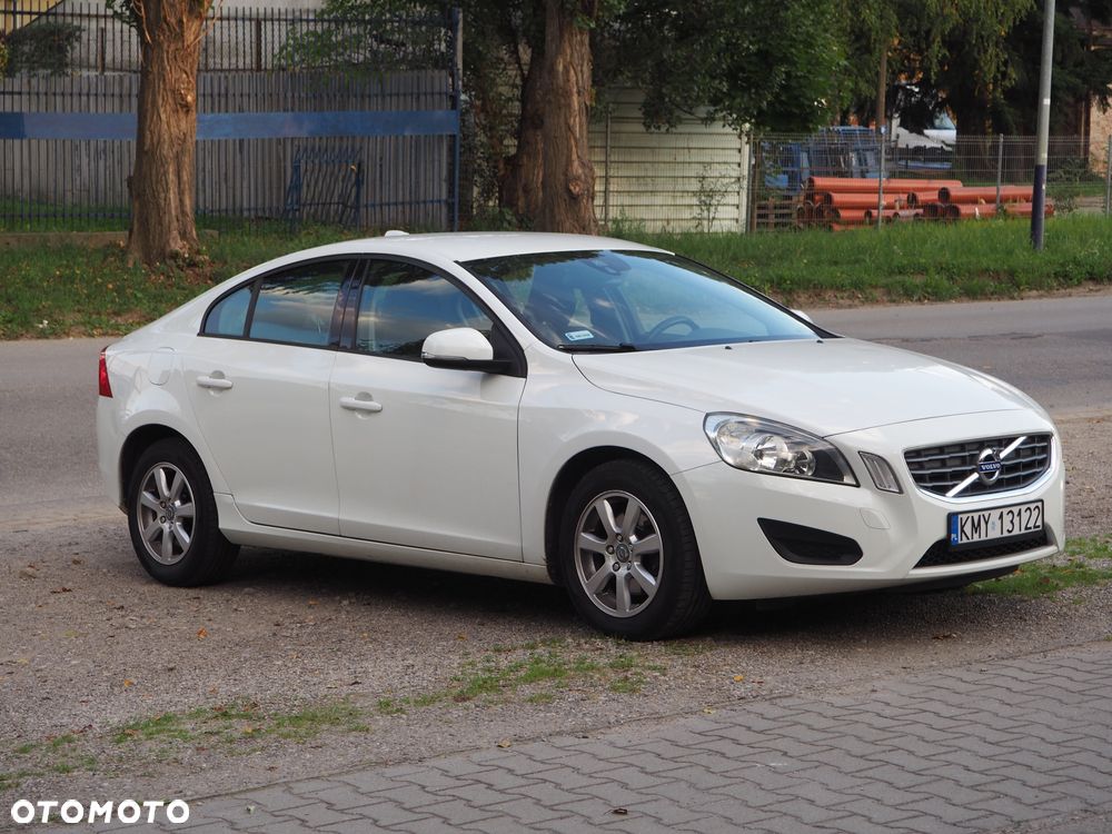 Volvo S60 D2 - 3